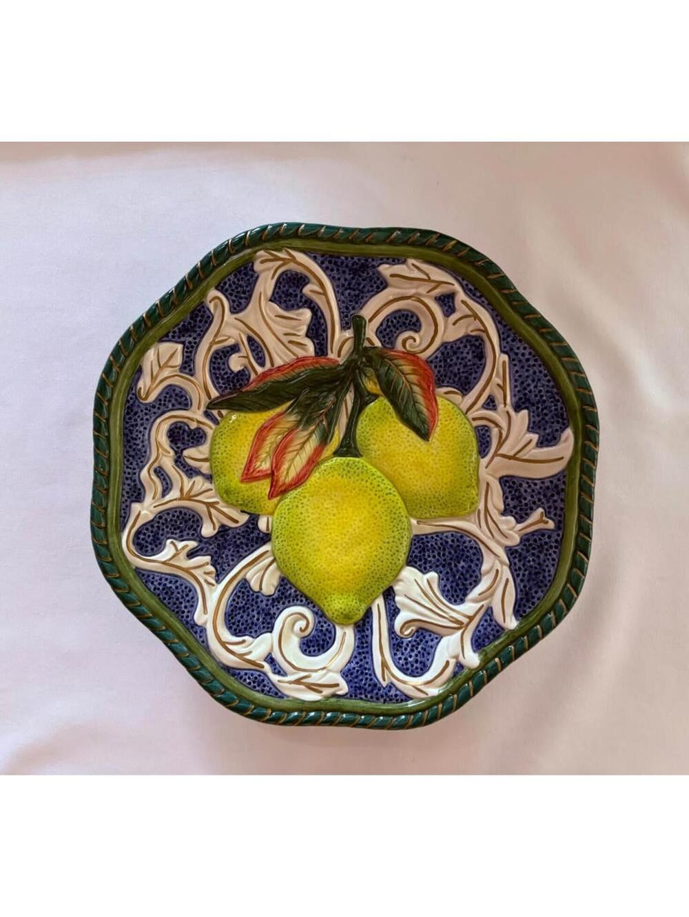 Vintage Fitz and Floyd 1990s  Decorative plate. 9 inches.